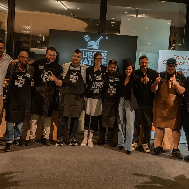 Alle Jury-Mitglieder und alle Burger-Battle-Teilnehmer.